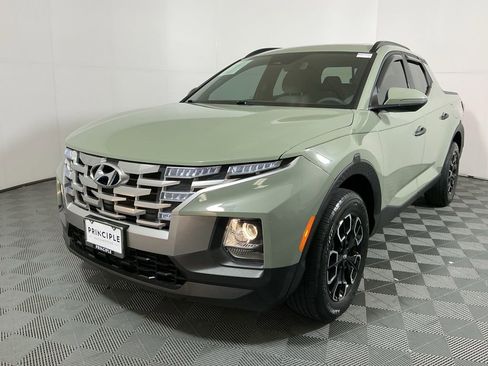 Used 2022 Hyundai Santa Cruz SEL w/ Activity Package FWD image 2