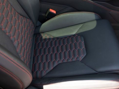 Used 2021 Lamborghini Urus AWD/4WD image 23