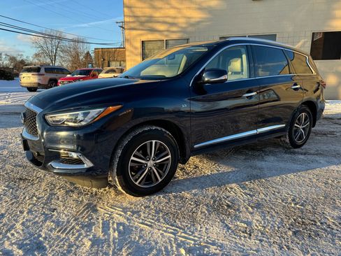 Used 2017 INFINITI QX60 AWD w/ Premium Plus Package image 4