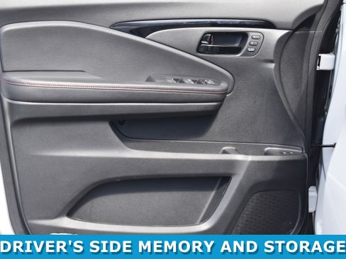 Used 2024 Honda Passport Black Edition image 5