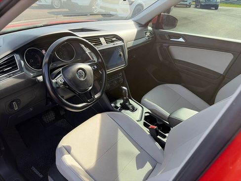 Used 2019 Volkswagen Tiguan SE FWD image 10
