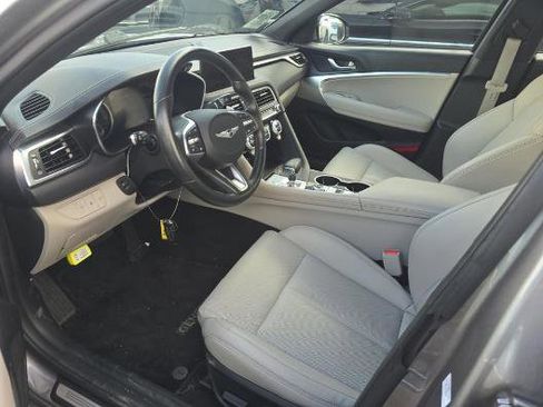 Used 2023 Genesis G70 2.0T image 7