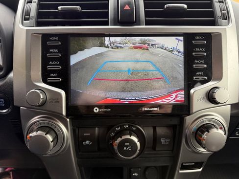 Used 2024 Toyota 4Runner SR5 image 30