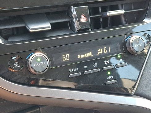 Certified 2023 Toyota Camry SE image 16