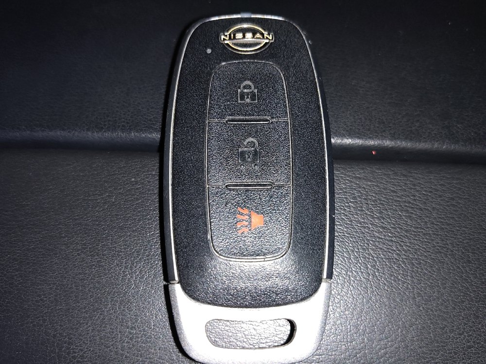 Used 2024 Nissan Rogue S FWD image 32