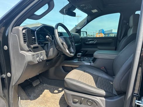 Used 2023 Chevrolet Silverado 1500 ZR2 AWD/4WD image 7