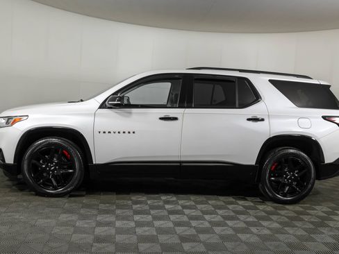 Used 2020 Chevrolet Traverse Premier w/ Redline Edition AWD/4WD image 19