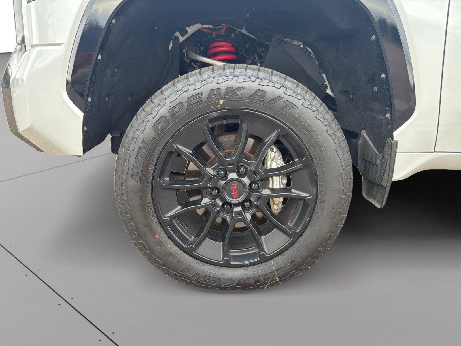 Used 2024 Toyota Tundra Platinum w/ TRD Off-Road Package AWD/4WD image 9