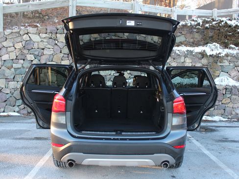 Used 2017 BMW X1 xDrive28i image 10