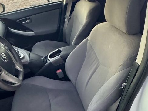 Used 2015 Toyota Prius Two FWD image 9