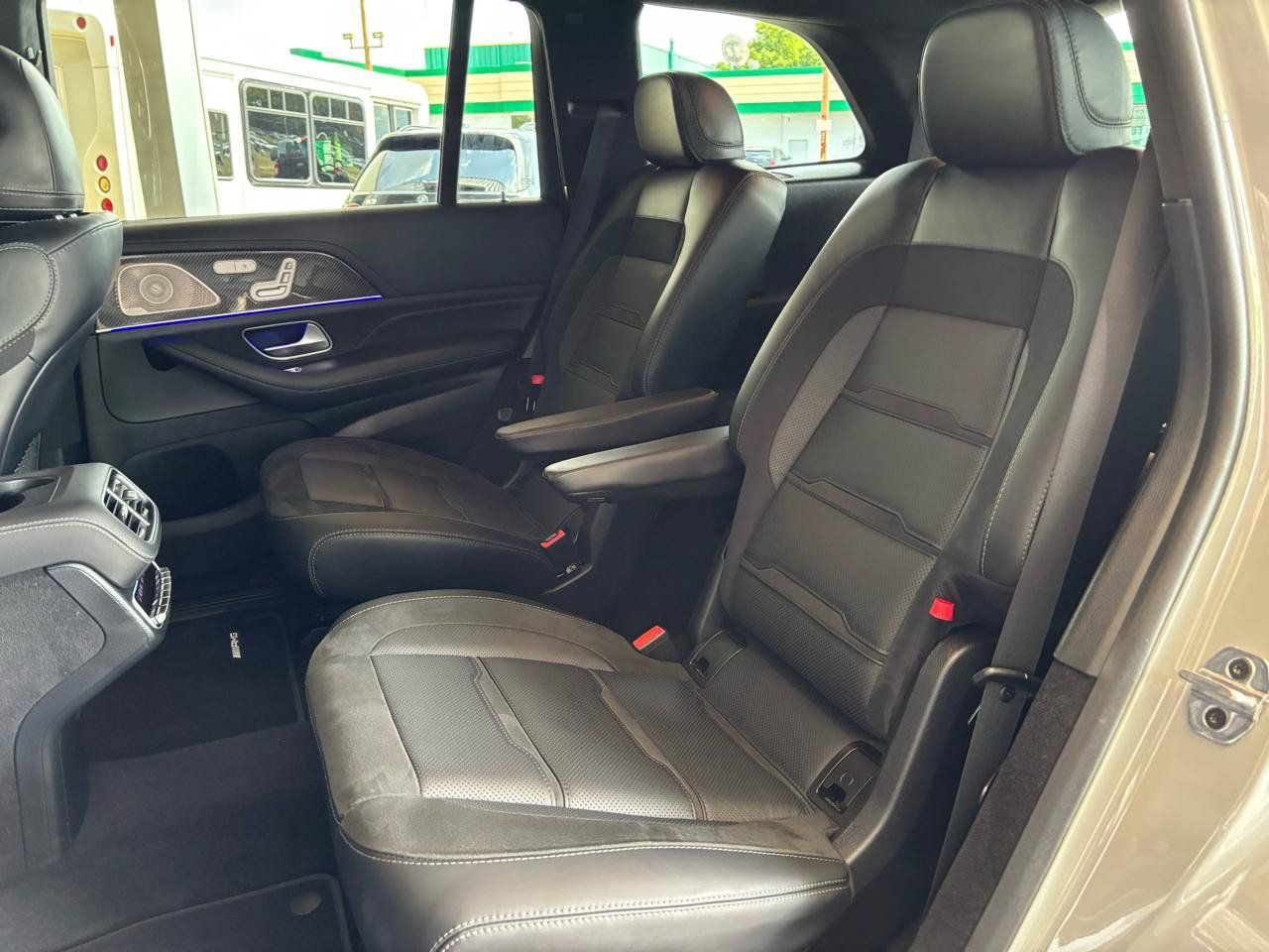 Used 2024 Mercedes-Benz GLS 63 AMG 4MATIC image 33