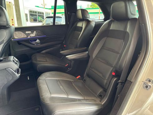 Used 2024 Mercedes-Benz GLS 63 AMG 4MATIC image 33