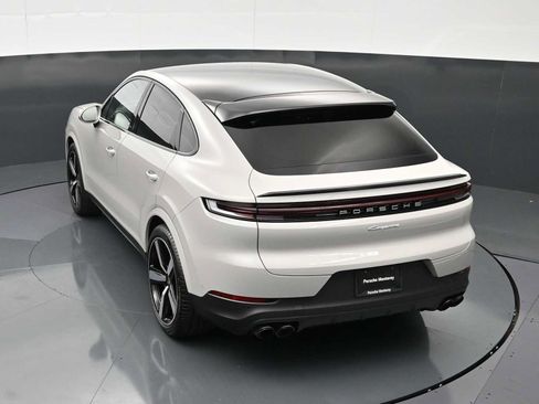 Certified 2026 Porsche Cayenne Coupe AWD/4WD image 33