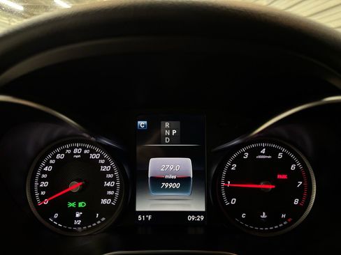 Used 2019 Mercedes-Benz GLC 300 4MATIC image 15