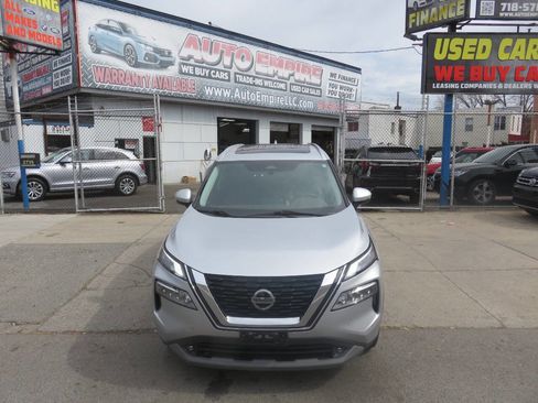 Used 2021 Nissan Rogue SL image 5
