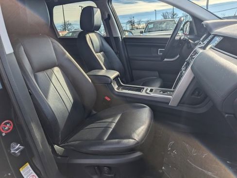 Used 2018 Land Rover Discovery Sport SE image 22