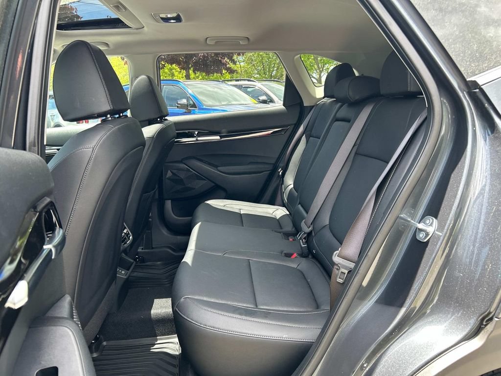 Used 2025 Kia Seltos EX w/ EX Sunroof Package AWD/4WD image 11