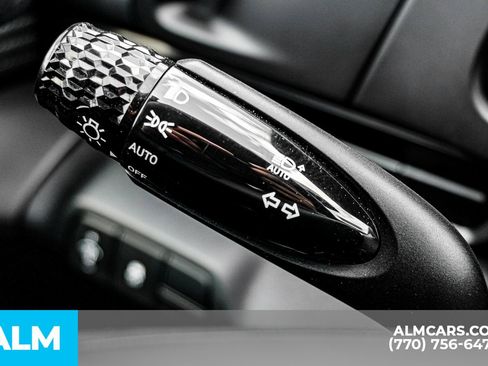 Used 2025 Hyundai Elantra Sport image 33