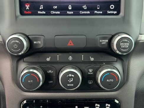 Used 2020 RAM 1500 Big Horn AWD/4WD image 17
