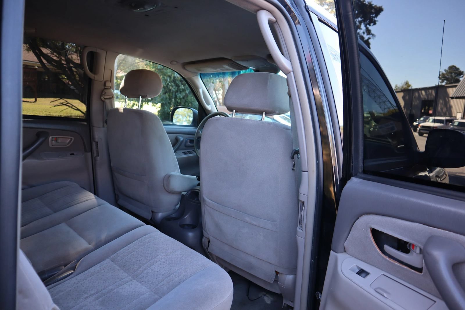 Used 2004 Toyota Tundra SR5 w/ Towing Pkg RWD image 18