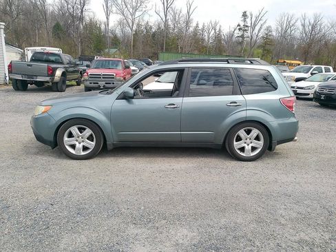 Used 2010 Subaru Forester 2.5X Premium image 28