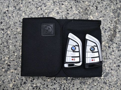 Used 2021 BMW X6 M50i w/ Premium Package image 36