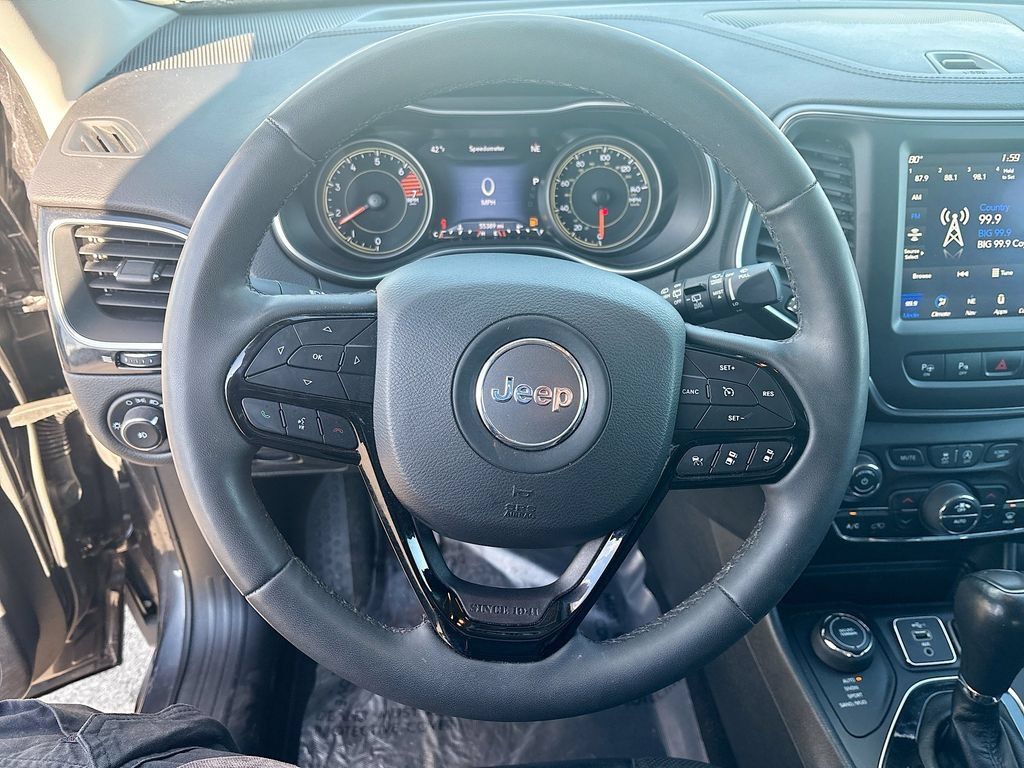Used 2023 Jeep Cherokee Altitude Lux AWD/4WD image 11