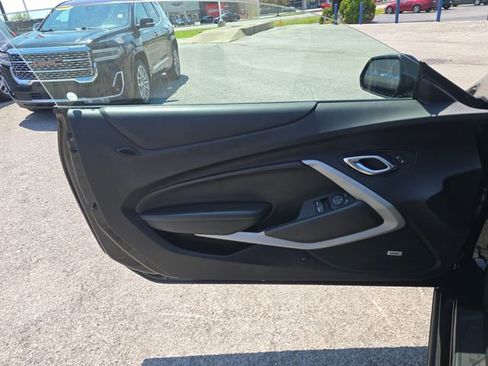 Used 2020 Chevrolet Camaro LT w/ Technology Package RWD image 11