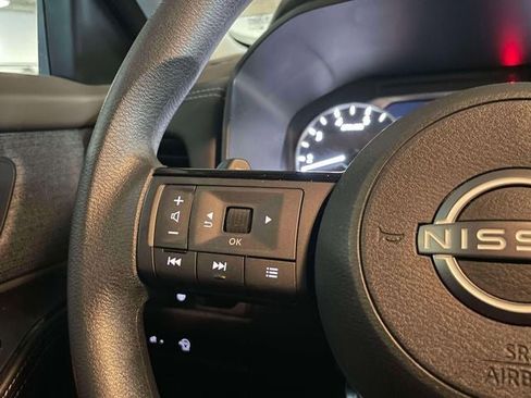 Used 2023 Nissan Rogue SV AWD/4WD image 21