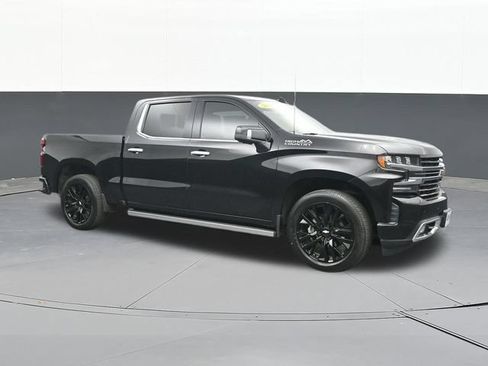 Used 2019 Chevrolet Silverado 1500 High Country w/ Technology Package AWD/4WD image 19
