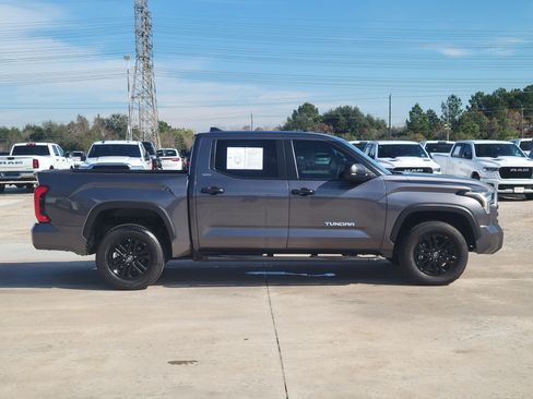 Used 2025 Toyota Tundra SR image 3