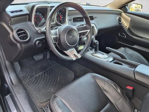 Used 2010 Chevrolet Camaro SS w/ RS Package RWD image 10