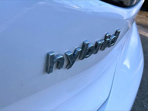 Used 2022 Hyundai Ioniq SEL image 10