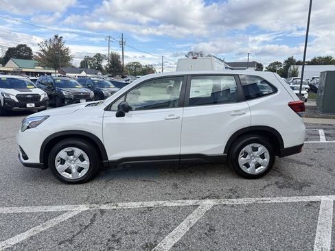 Used 2022 Subaru Forester image 2