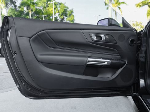 Used 2024 Ford Mustang GT Premium image 15