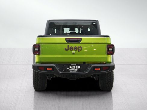 Used 2025 Jeep Gladiator Mojave w/ Convenience Group AWD/4WD image 4