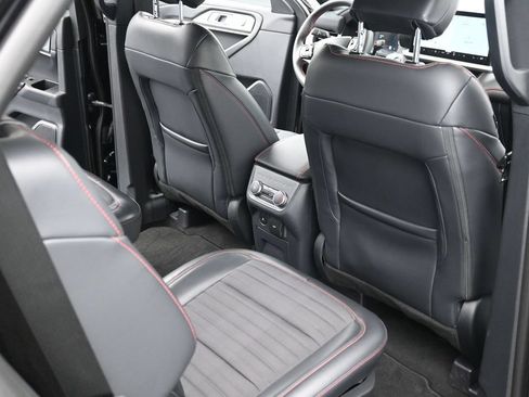Certified 2026 Ford Explorer ST-Line AWD/4WD image 10