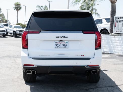 Used 2025 GMC Yukon AT4 AWD/4WD image 6