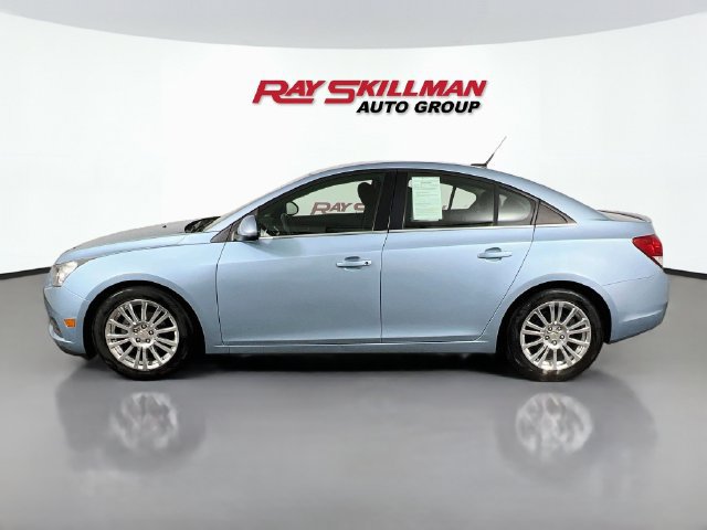 Used 2011 Chevrolet Cruze Eco FWD image 3