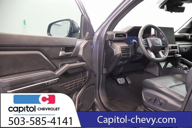 Used 2024 Toyota Tacoma TRD Sport w/ TRD Sport Premium Package AWD/4WD image 10