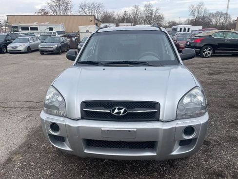 Used 2008 Hyundai Tucson GLS image 2