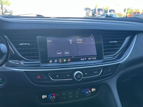 Used 2018 Buick Regal Essence w/ Driver Confidence Package #1 AWD/4WD image 15