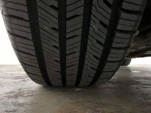 Used 2005 Lincoln Town Car Signature image 81