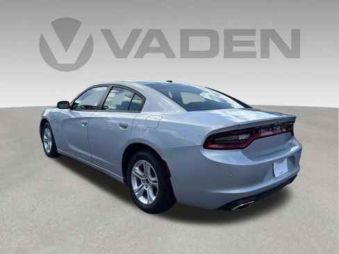 Used 2022 Dodge Charger SXT RWD image 18