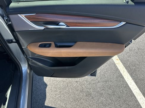 Used 2024 Cadillac XT5 Premium Luxury w/ Technology Package image 17