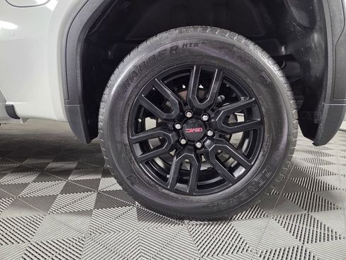 Used 2024 GMC Sierra 1500 Elevation image 26