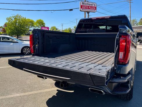 Used 2020 GMC Sierra 1500 AT4 w/ AT4 Premium Package AWD/4WD image 21