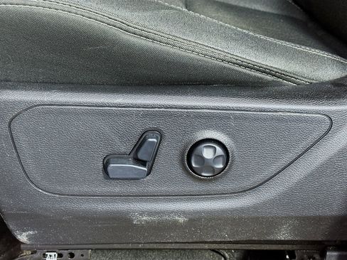 Used 2019 RAM 1500 Big Horn AWD/4WD image 18