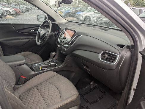 Used 2021 Chevrolet Equinox LT image 22