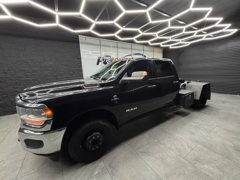 Used 2019 RAM 3500 Tradesman w/ Max Tow Package RWD image 7